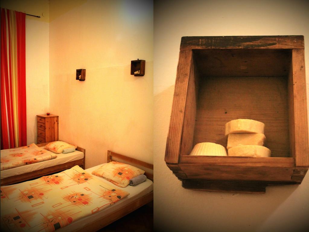 Downtown Hostel Budapeste Quarto foto
