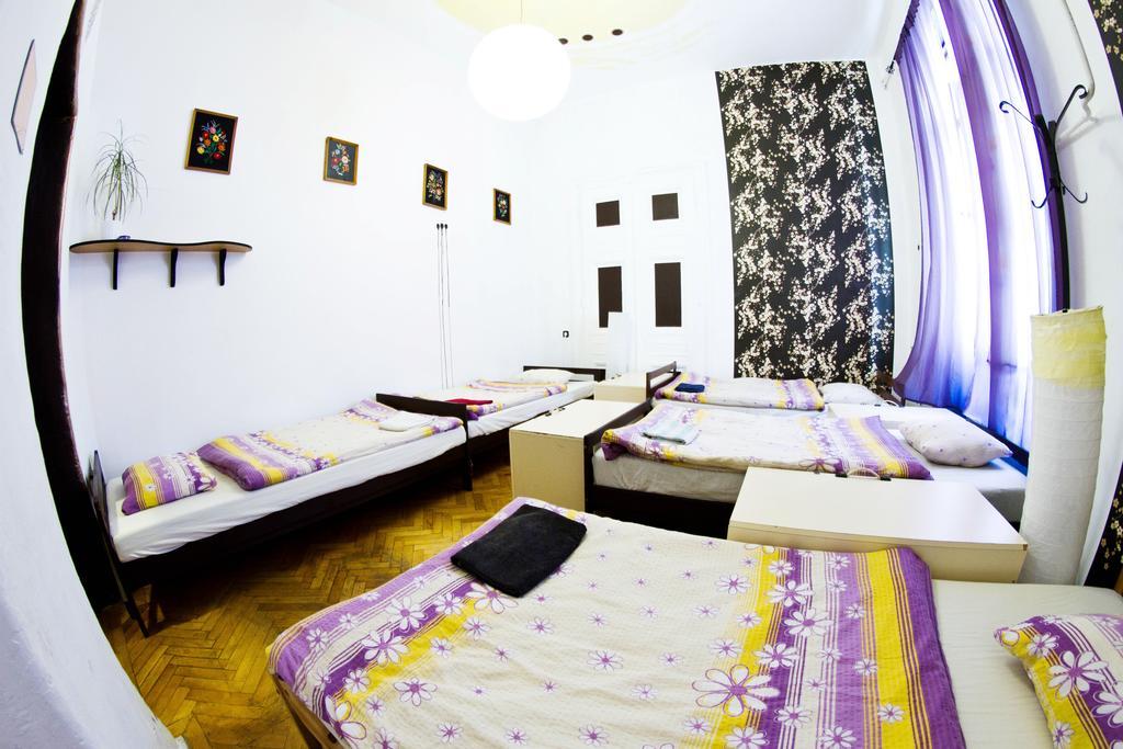 Downtown Hostel Budapeste Exterior foto