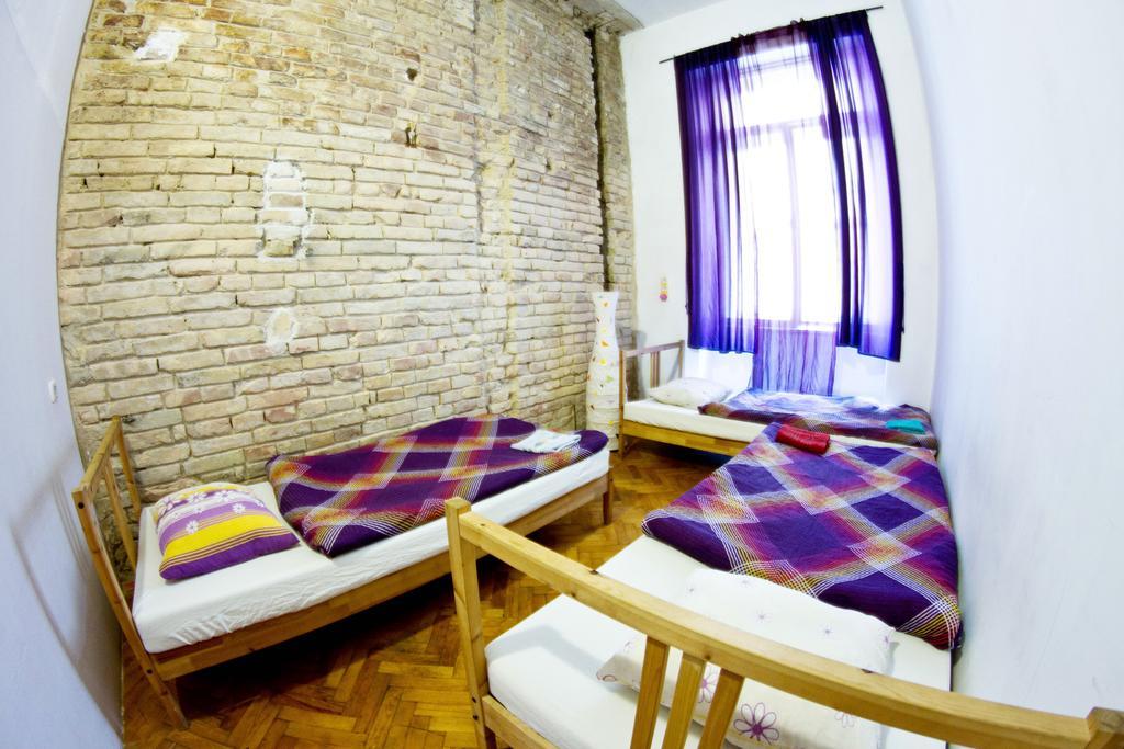 Downtown Hostel Budapeste Exterior foto